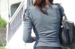 小姐姐雨中还跑步图片,小姐姐展现坚韧风采